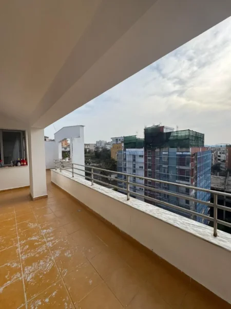 Tirane, shitet apartament 2+1+Ballkon Kati 6, 128 m² 134.000 € 