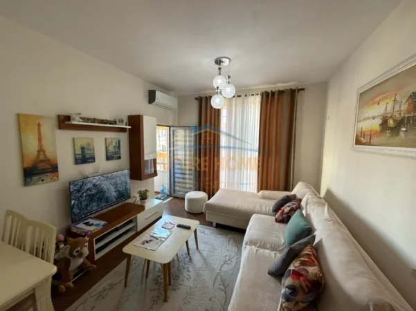 Tirane, shitet apartament 1+1 Kati 6, 66 m² 105.000 € (UNAZA E RE)