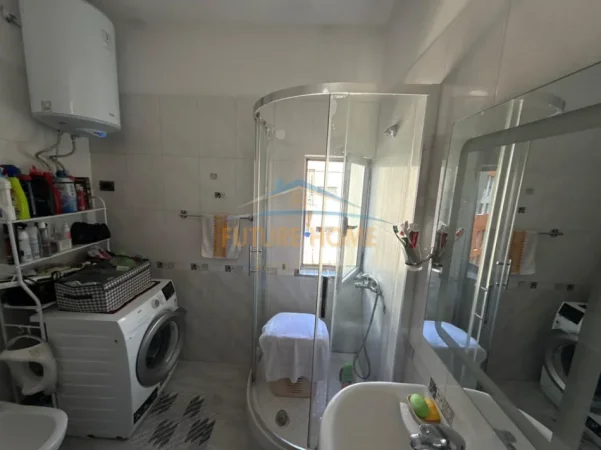 Tirane, shitet apartament 1+1 Kati 6, 66 m² 105.000 € (UNAZA E RE)