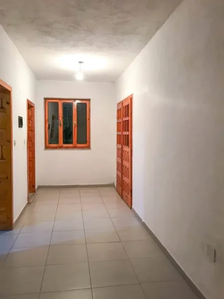 Tirane, jepet me qera apartament 1 Katshe Kati 1, 71 m² 350 € (fiori di bosko)