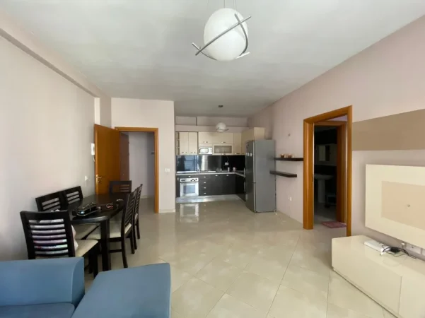 Tirane, jepet me qera apartament 2+1+Ballkon Kati 5, 120 m² 500 € 