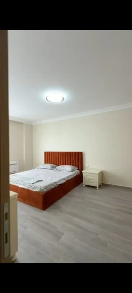 Tirane, jepet me qera apartament 1+1 Kati 5, 67 m² 450 € (Rruga 5 Maji)
