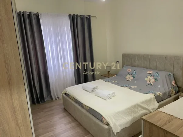 Durres, jepet me qera apartament 1+1 Kati 4, 63 m² 400 € (Plazh)