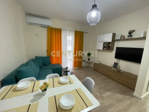 Durres, jepet me qera apartament 1+1 Kati 4, 63 m² 400 € (Plazh)