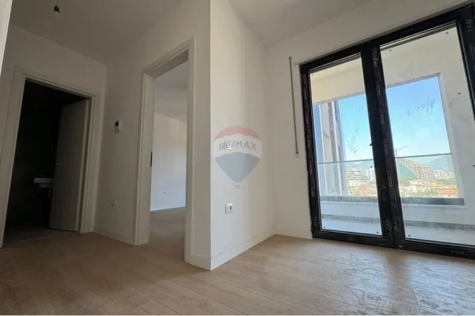 Tirane, shitet 2+1 , 97 m² 290.000 € (Komuna e Parisit)
