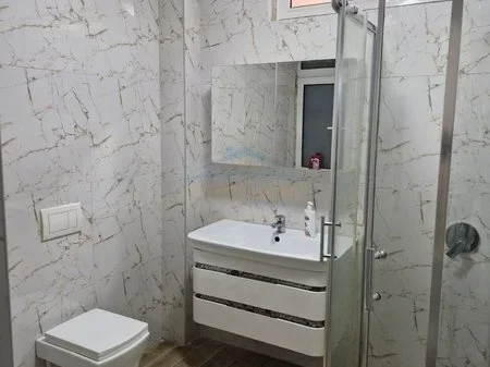 Tirane, shitet apartament 3+1 Kati 3, 126 m² 209.000 € 
