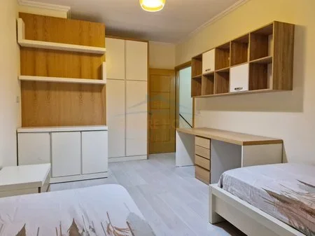 Tirane, shitet apartament 3+1 Kati 3, 126 m² 209.000 € 