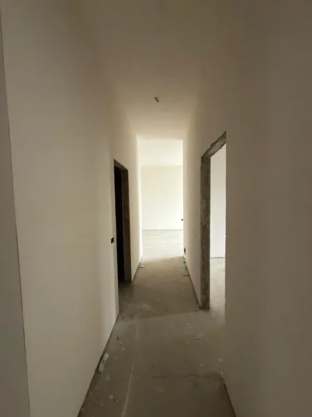 Tirane, shitet apartament 2+1 Kati 5, 122 m² 122.000 € (Rruga Demokracia)