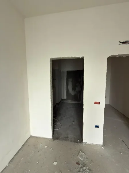 Tirane, shitet apartament 2+1 Kati 5, 122 m² 122.000 € (Rruga Demokracia)