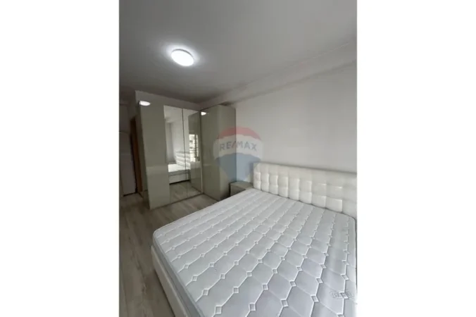Shqiperi, shitet apartament 2+1 , 
