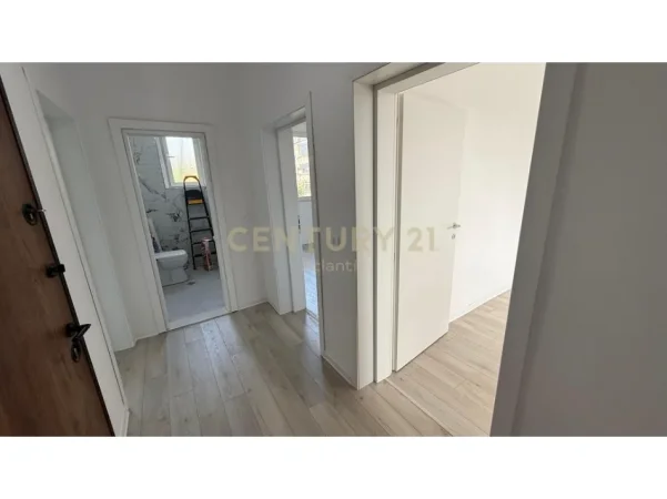 Durres, shitet apartament 2+1 Kati 3, 70 m² 85.000 € (Durres)