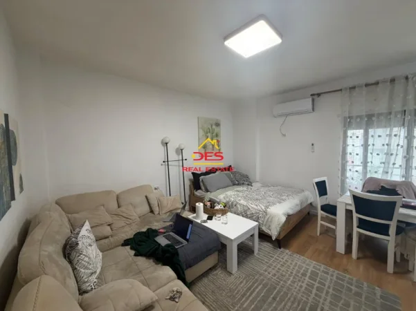 Vlore, shitet garsonier Kati 2, 50 m² 90.000 € (Rruga Aleksandër Moisiu)