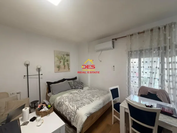 Vlore, shitet garsonier Kati 2, 50 m² 90.000 € (Rruga Aleksandër Moisiu)