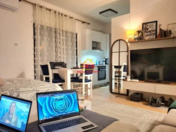Vlore, shitet garsonier Kati 2, 50 m² 90.000 € (Rruga Aleksandër Moisiu)