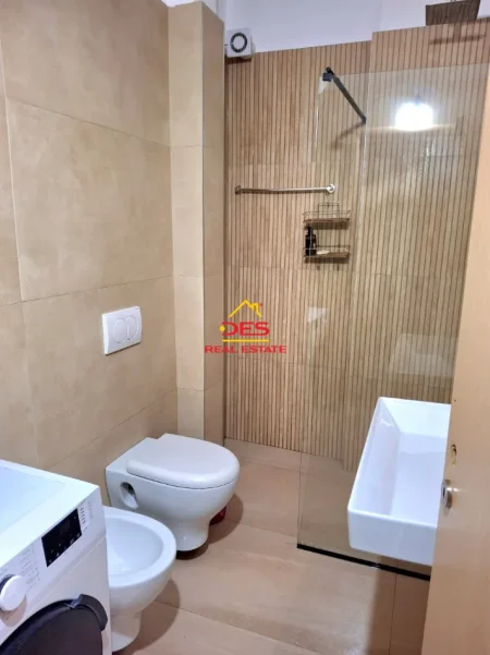 Vlore, shitet garsonier Kati 2, 50 m² 90.000 € (Rruga Aleksandër Moisiu)