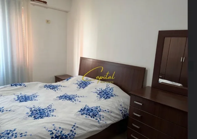 Tirane, jepet me qera apartament 3+1 Kati 2, 125 m² 600 € (RRUGA JORDAN MISJA)