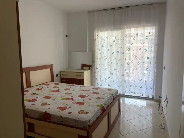 🏠 Jepet me Qira Apartament 2+1 në Astir,per 4 veta   500 EURO
