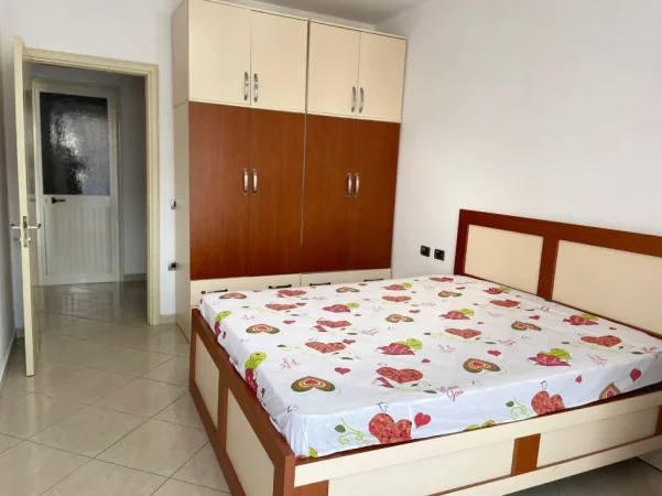 🏠 Jepet me Qira Apartament 2+1 në Astir,per 4 veta   500 EURO