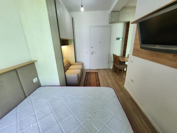 Jepet me Qira: Super Garzonjere (📍 Kompleksi Magalem në Ali Demi )✨️ 36,000 Leke/Muaj (përfshirë Administrimin & Internetin)✨️