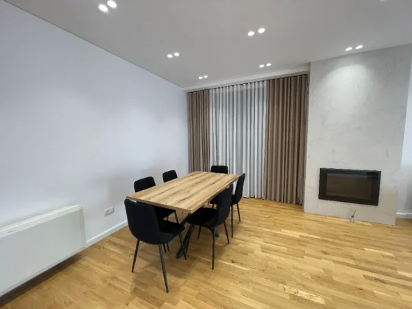 Tirane, jepet me qera Vile 3 Katshe Kati 0, 345 m² 3.300 € (TEG)