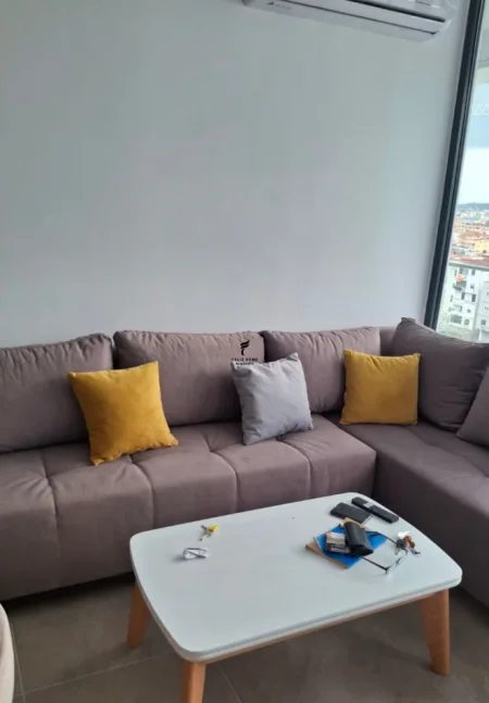 Tirane, jepet me qera apartament 2+1 Kati 6, 94 m² 650 € (PORCELAN)