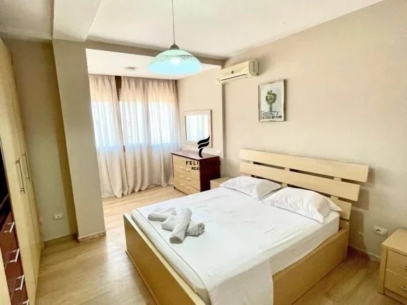 Tirane, jepet me qera apartament 1+1 Kati 8, 75 m² 850 € (MYSLYM SHYRI)