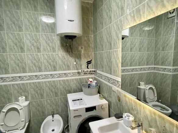 Tirane, jepet me qera apartament 1+1 Kati 8, 75 m² 850 € (MYSLYM SHYRI)