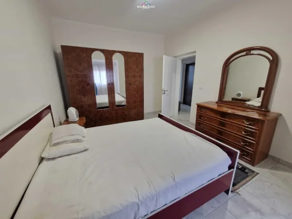 Tirane, jepet me qera apartament 2+1 Kati 4, 80 m² 620 € (zogu i zi)