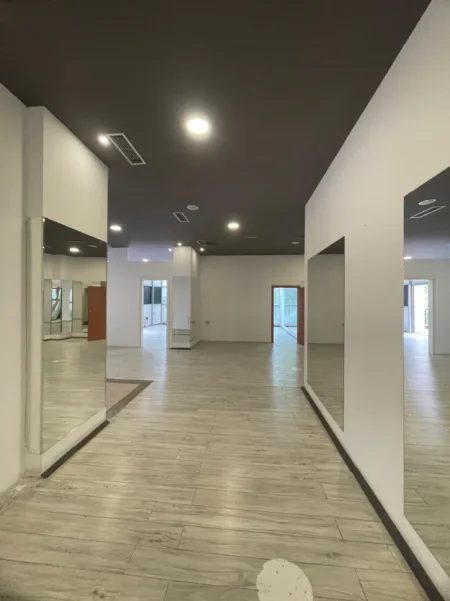 Durres, shitet ambjent biznesi Kati 2, 204 m² 220.000 € (ish rajoni policise)