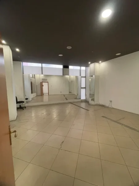 Durres, shitet ambjent biznesi Kati 2, 204 m² 220.000 € (ish rajoni policise)