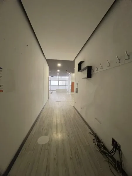 Durres, shitet ambjent biznesi Kati 2, 204 m² 220.000 € (ish rajoni policise)