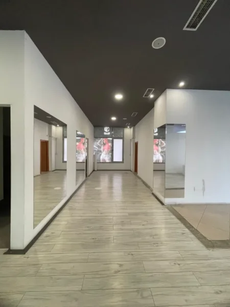 Durres, shitet ambjent biznesi Kati 2, 204 m² 220.000 € (ish rajoni policise)