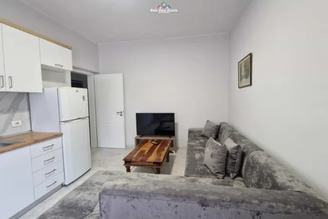 Tirane, jepet me qera apartament 2+1 Kati 4, 80 m² 620 € (Rruga Muhamet Gjollesha)