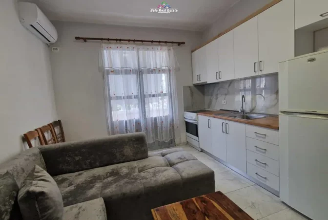 Tirane, jepet me qera apartament 2+1 Kati 4, 80 m² 620 € (Rruga Muhamet Gjollesha)