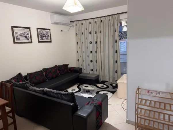 Tirane, ndarje qeraje apartament 1+1 Kati 3, 72 m² 430 € 