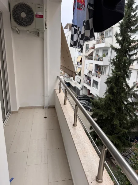 Tirane, ndarje qeraje apartament 1+1 Kati 3, 72 m² 430 € 