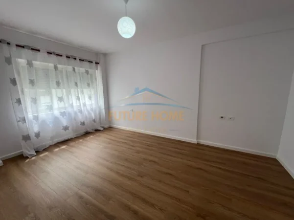Tirane, shitet apartament 1+1+Ballkon Kati 6, 73 m² 165.000 € (ISH PARKU AUTOBUSAVE)