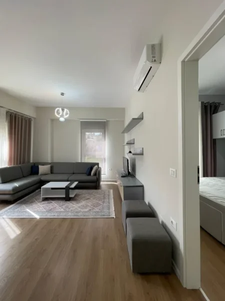 Tirane, jepet me qera apartament 1+1+Ballkon Kati 3, (Ali Dem, Rezidenca Kaimi, Cmimi: 45.000Leke/Muaj