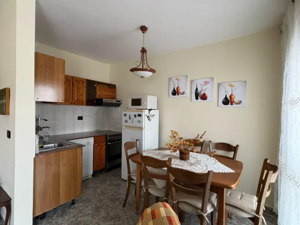 Tirane, jepet me qera apartament 2+1 Kati 5, 70 m² 600 € (RRUGA E ELBASANIT)