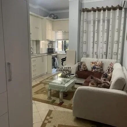 Tirane, jepet me qera apartament 2+1 , 75 m² 500 € (21 DHJETORI)