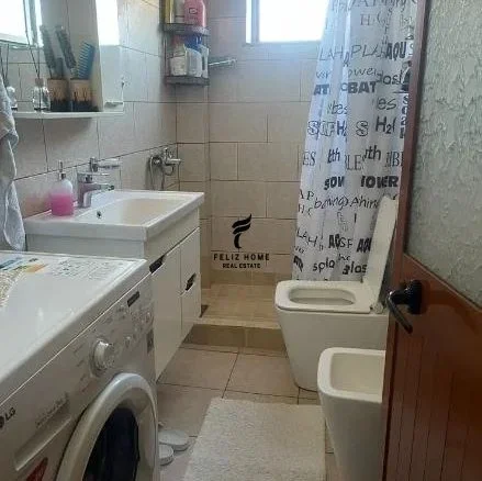 Tirane, jepet me qera apartament 2+1 , 75 m² 500 € (21 DHJETORI)
