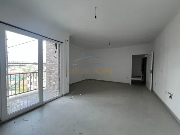 Tirane, shitet apartament 2+1+Ballkon Kati 4, 96 m² 105.500 € (KAMEZ)