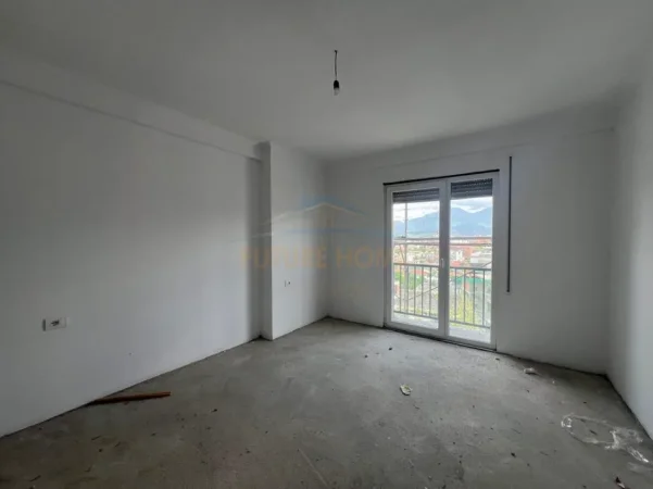 Tirane, shitet apartament 2+1+Ballkon Kati 4, 96 m² 105.500 € (KAMEZ)