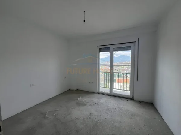 Tirane, shitet apartament 2+1+Ballkon Kati 4, 96 m² 105.500 € (KAMEZ)