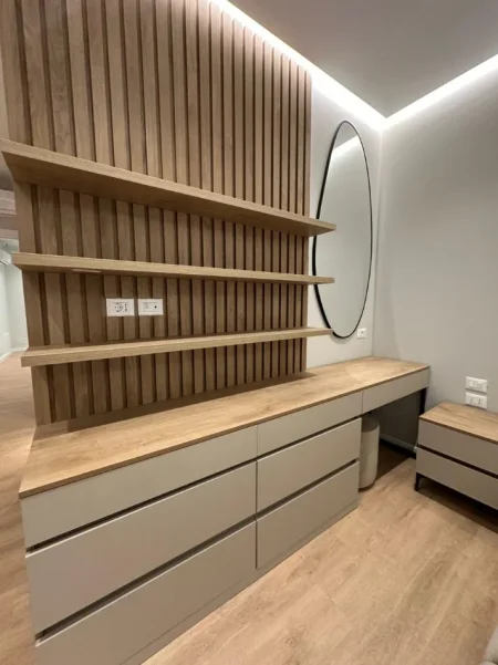 Tirane, jepet me qera Vile 2 Katshe Kati 0, 350 m² 4.500 € (Liqeni i Thate)