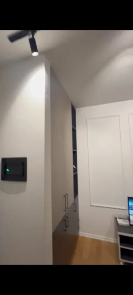 Tirane, jepet me qera apartament 1+1 Kati 3, 90 m² 500 € (Selite)