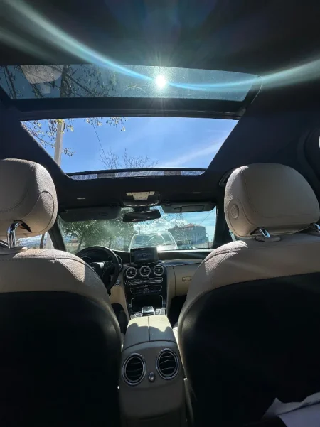 Elbasan, shes makine Mercedez-Benz C class C300 2.0 - 2015 Benzin, e bardhë automatik Klima 233.000 km 12.500 €