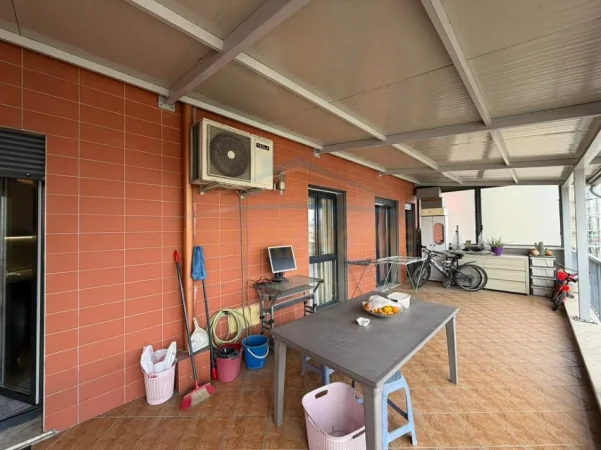 Tirane, shitet apartament 2+1+Ballkon Kati 4, 110 m² 185.000 € (DRITAN HOXHA)