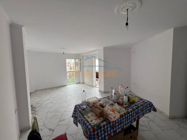 Tirane, shitet apartament 1+1+Ballkon Kati 5, 74 m² 162.800 € (MINE PEZA)