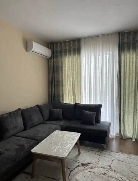 Tirane, jepet me qera apartament 2+1 Kati 4, 98 m² 500 € (Paskuqan Unaza E Re)
